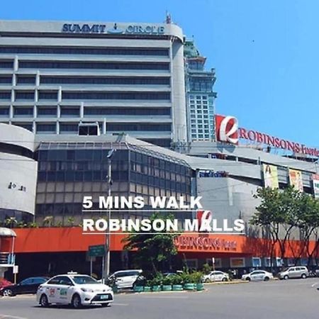 Horizon 101 A2 Shortwalk Robinson Mall Mango Square Bar Apartment Cebu Exterior foto